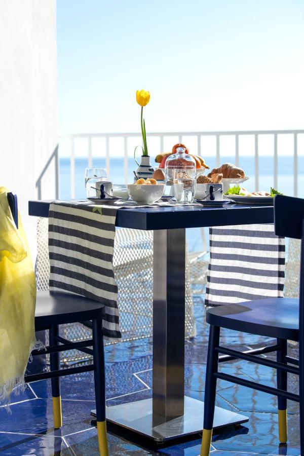 Imperati Suites By Alcione Residence Позитано Екстериор снимка